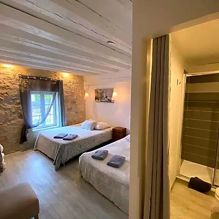 La Ferme De *